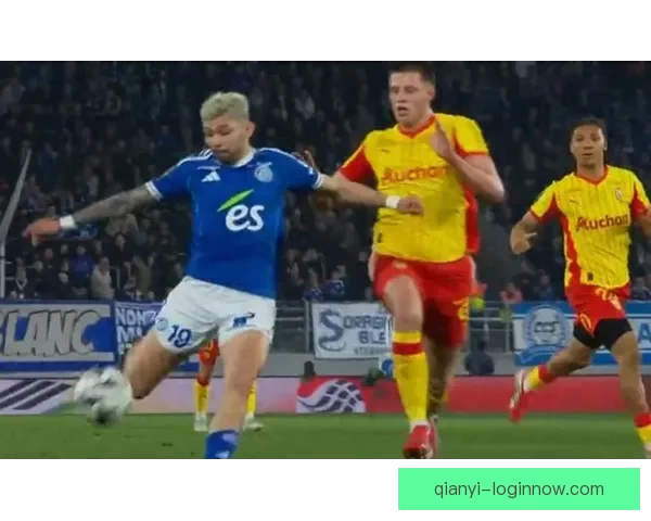 里尔对阵朗斯默尼耶费尔南德斯首发托万爱德华出战全解析